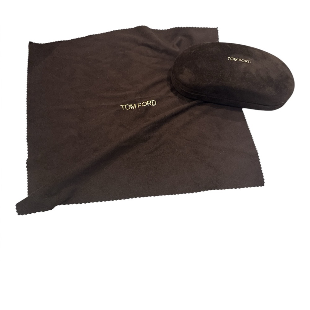 Tom Ford case velvet with Case only with microfiber glasses cleaner XL host pick